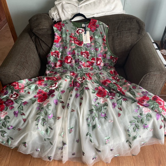 JessaKae Georgina Dress - Picture 3 of 9